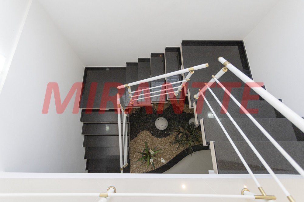 Sobrado de 172m² com 4 quartos em Jardim São Paulo