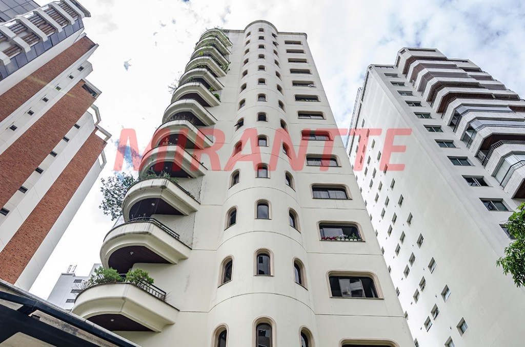 Apartamento de 179m² com 4 quartos em Tatuapé
