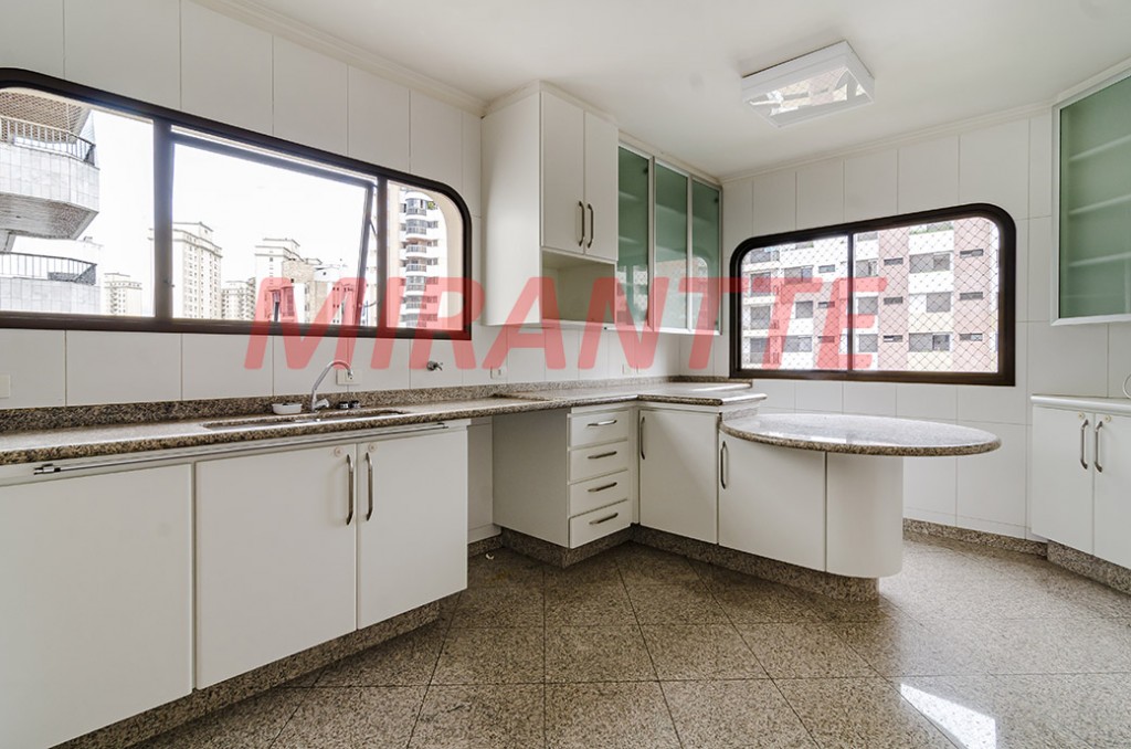 Apartamento de 179m² com 4 quartos em Tatuapé