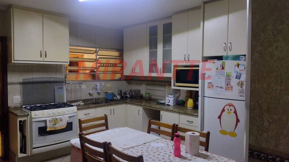 Sobrado de 132m² com 3 quartos em Imirim