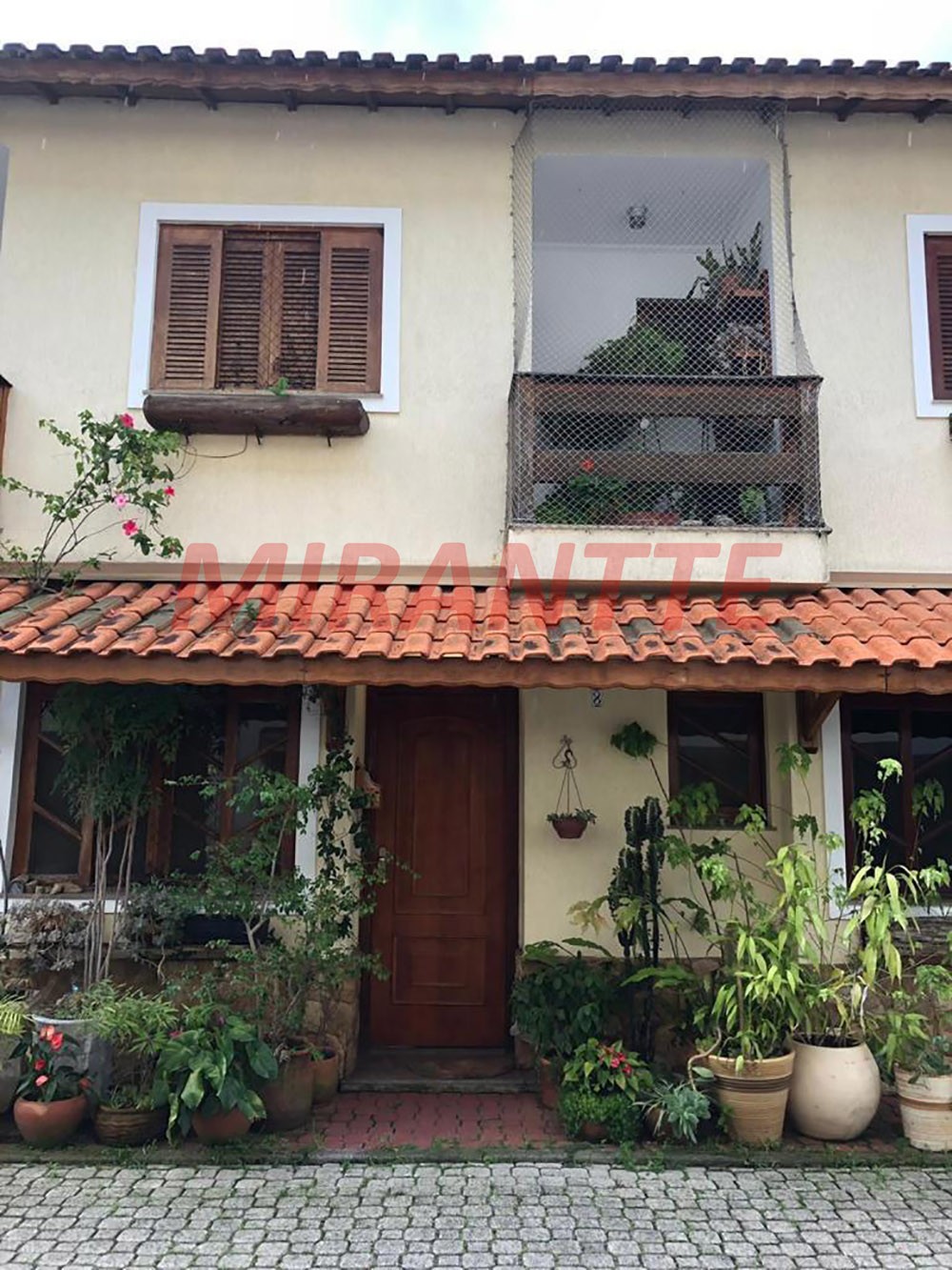 Cond. fechado de 85m² com 2 quartos em Tremembe