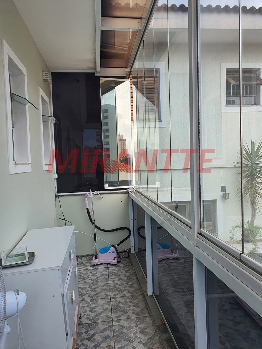Sobrado de 230m² com 3 quartos em Água Fria