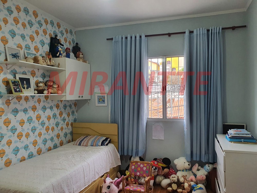 Sobrado de 230m² com 3 quartos em Água Fria