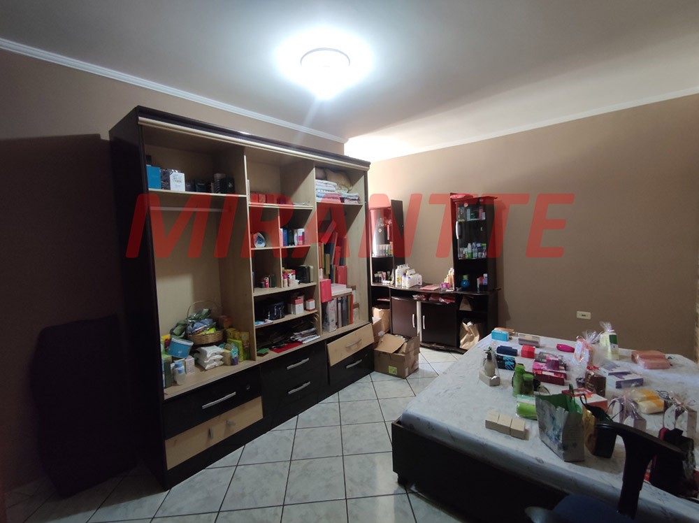 Sobrado de 408m² com 3 quartos em Jardim Flor de Maio
