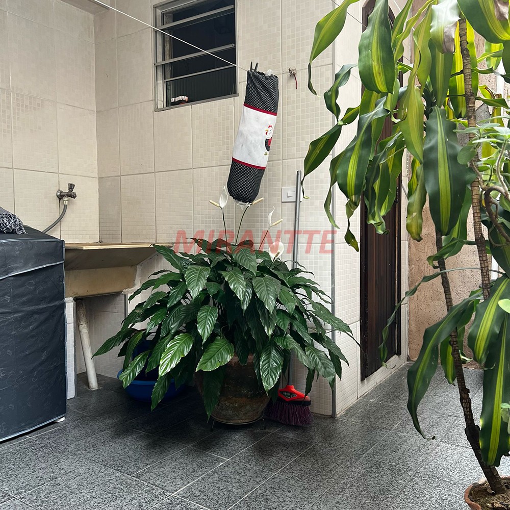 Sobrado de 124m² com 3 quartos em Santana
