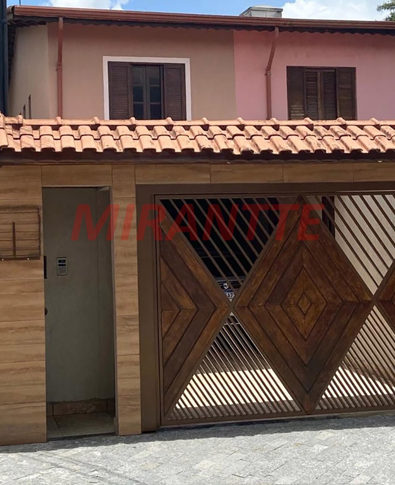 Sobrado de 160m² com 3 quartos em Vila Sabatino