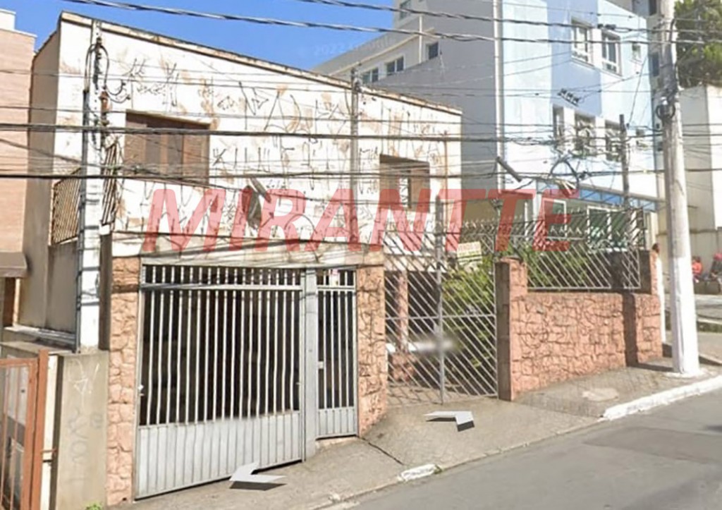 Sobrado de 324m² com 8 quartos em Santana
