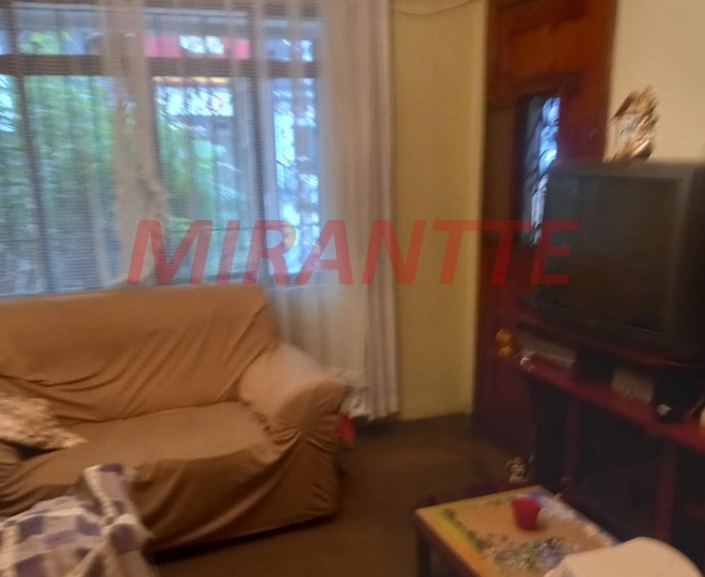 Sobrado de 324m² com 8 quartos em Santana
