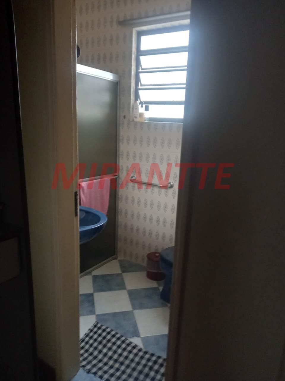 Sobrado de 324m² com 8 quartos em Santana