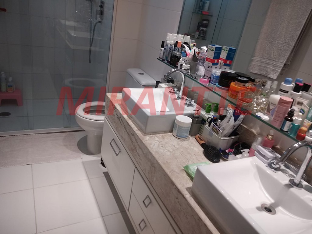 Cobertura de 256m² com 3 quartos em Santa Terezinha