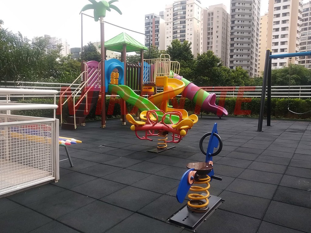 Cobertura de 256m² com 3 quartos em Santa Terezinha