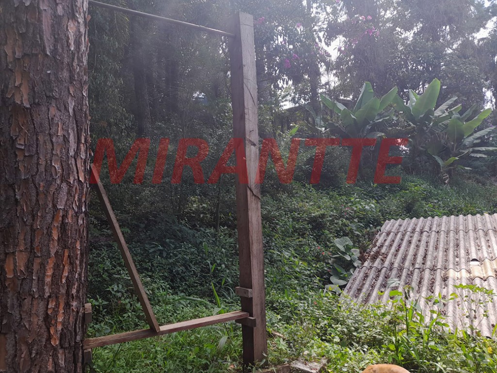 Sobrado de 210m² com 3 quartos em Serra Da Cantareira