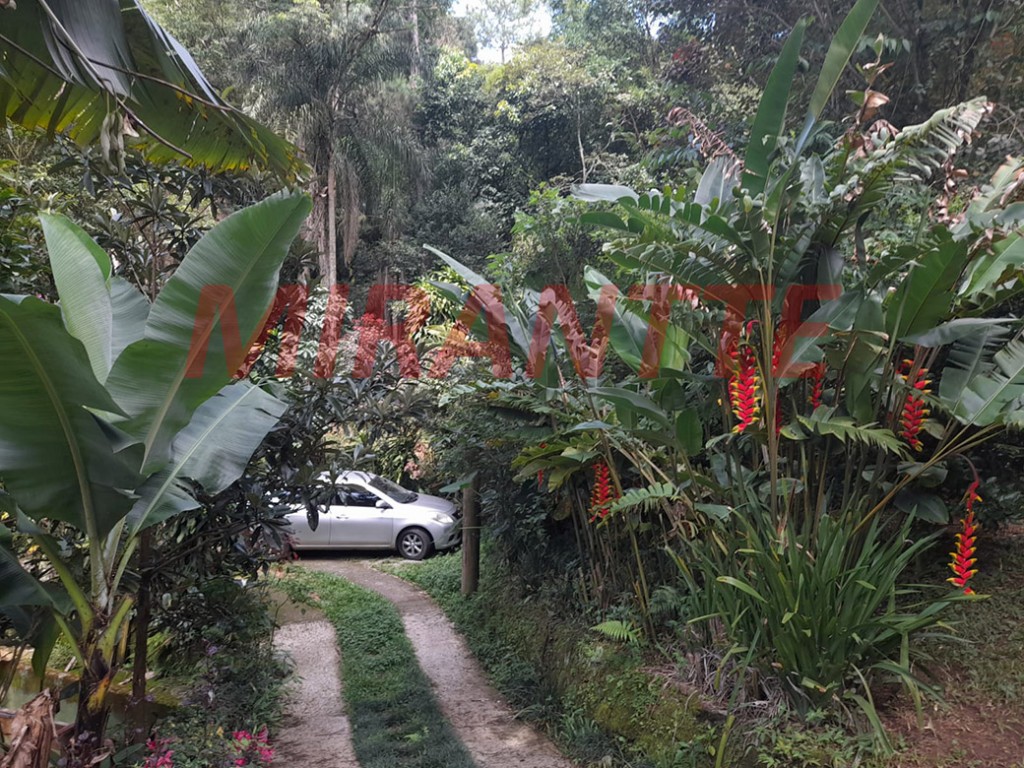 Sobrado de 210m² com 3 quartos em Serra Da Cantareira