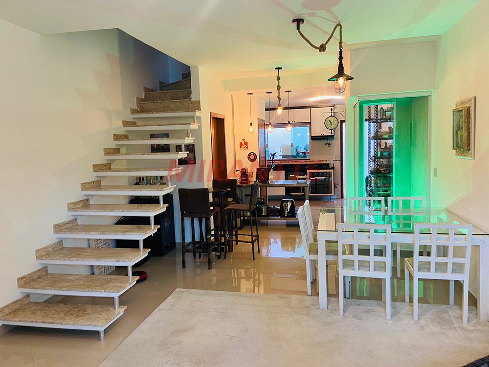 Sobrado de 180m² com 3 quartos em Vila Rosa