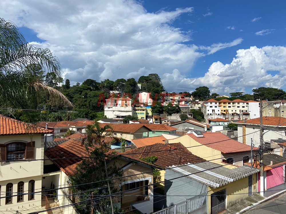 Sobrado de 180m² com 3 quartos em Vila Rosa