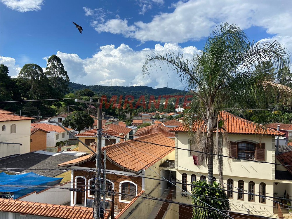 Sobrado de 180m² com 3 quartos em Vila Rosa
