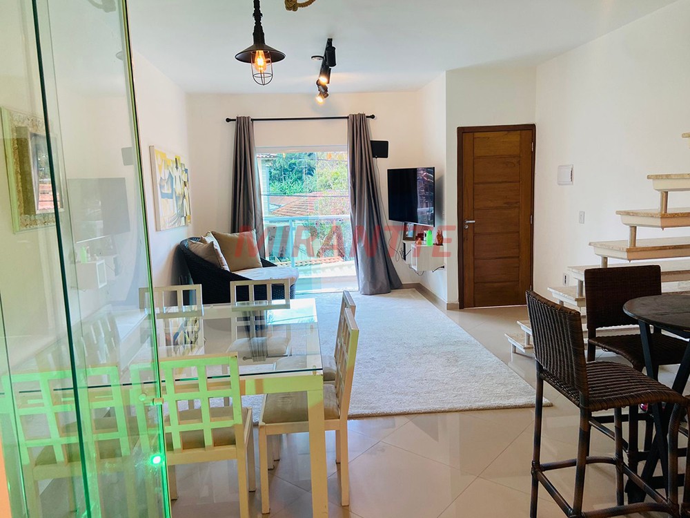 Sobrado de 180m² com 3 quartos em Vila Rosa