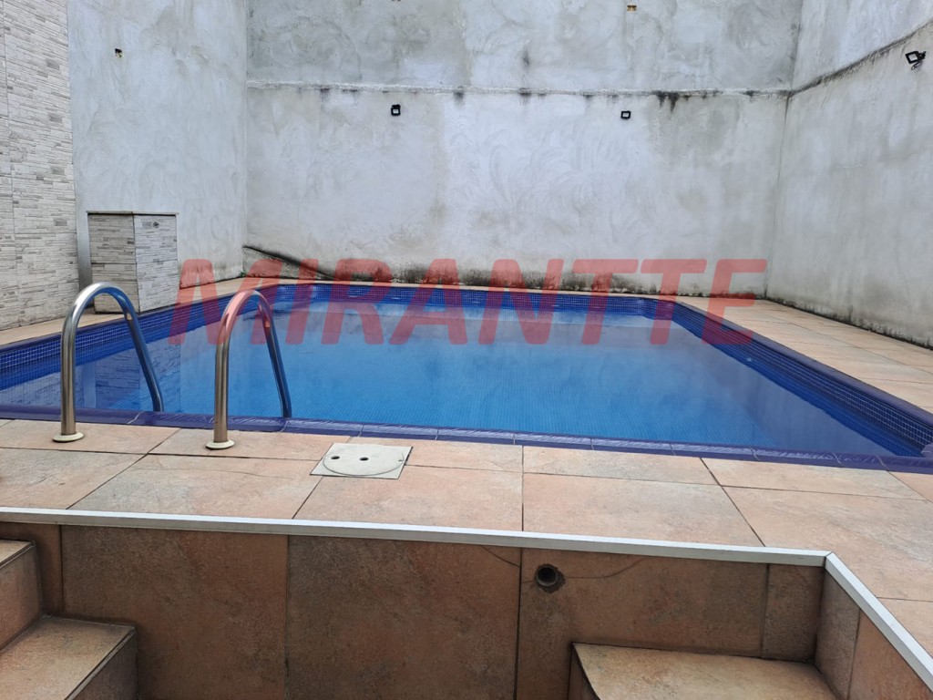 Sobrado de 117m² com 3 quartos em Jardim Japão