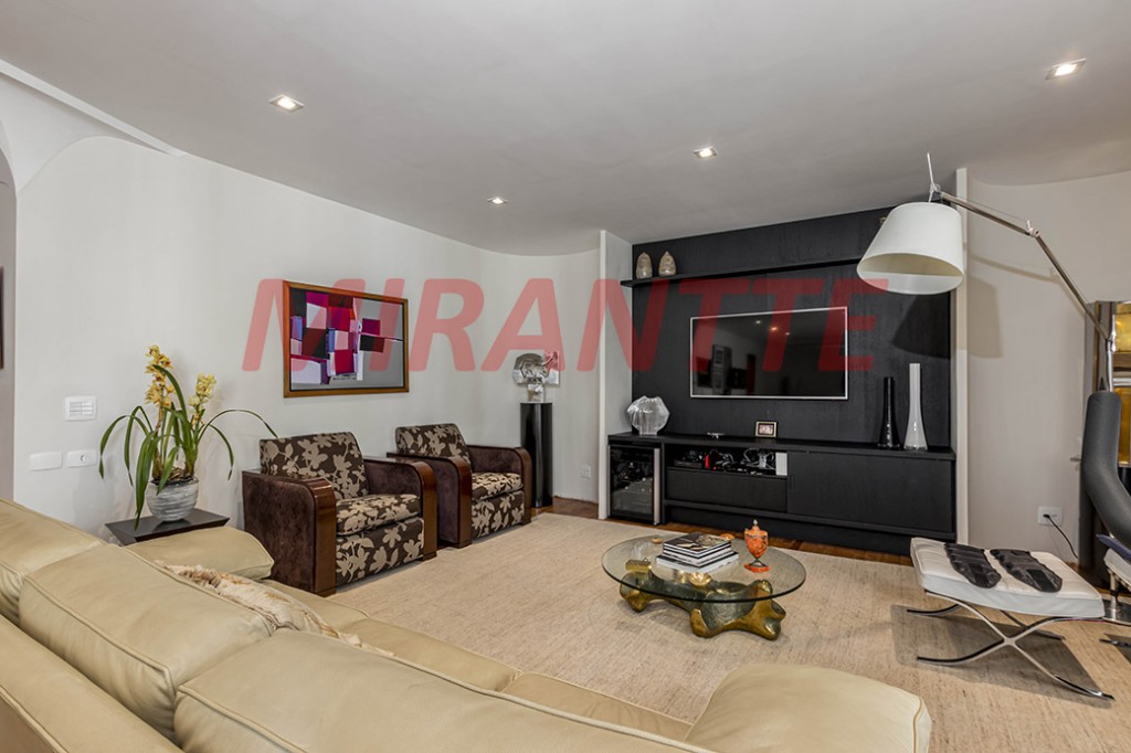 Apartamento de 285m² com 4 quartos em Jardim America