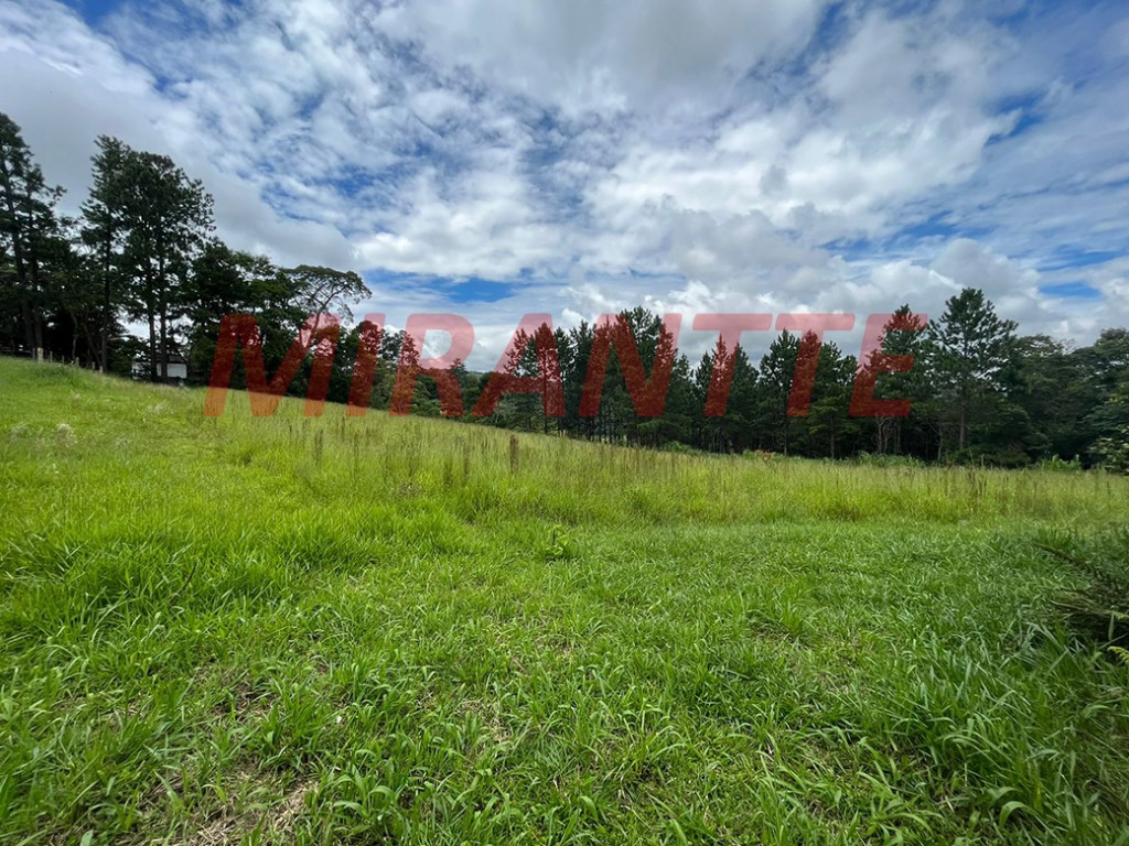 Terreno de 57000m² em São Roque