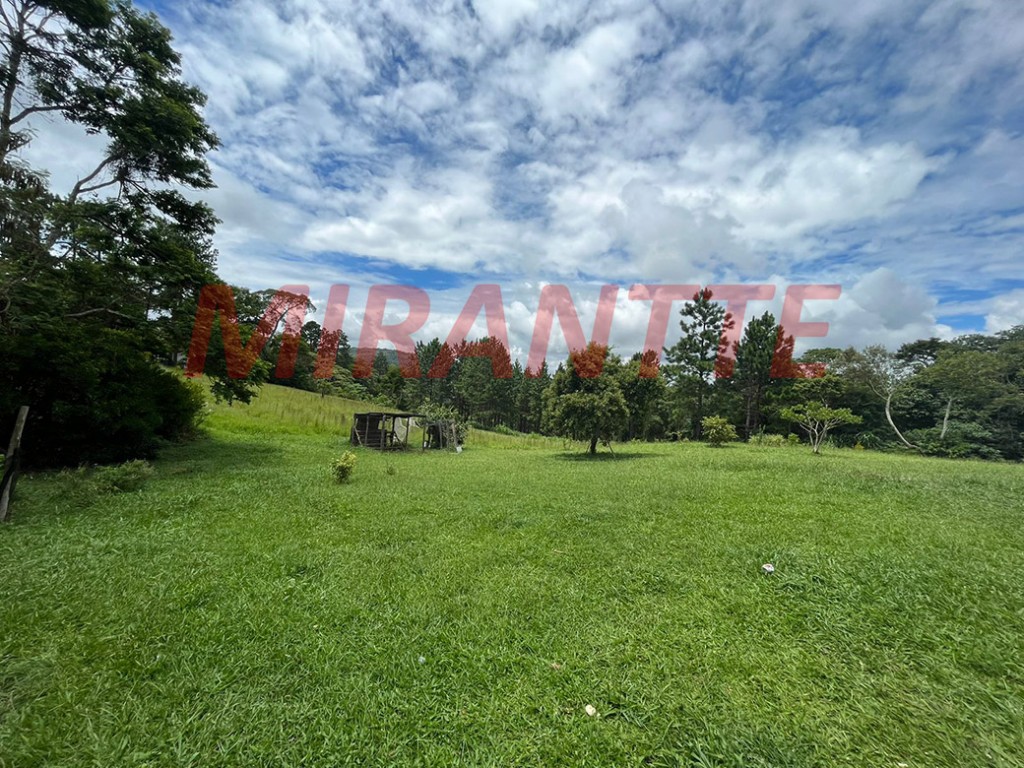 Terreno de 57000m² em São Roque