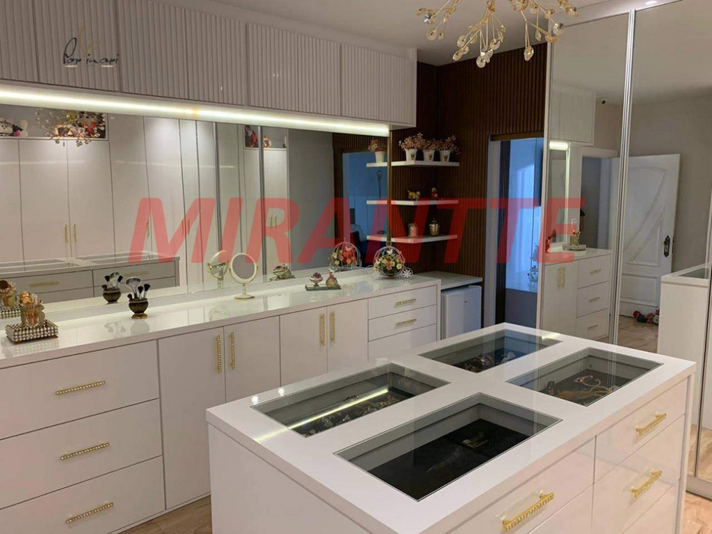 Casa terrea de 366m² com 4 quartos em Vila Assunção
