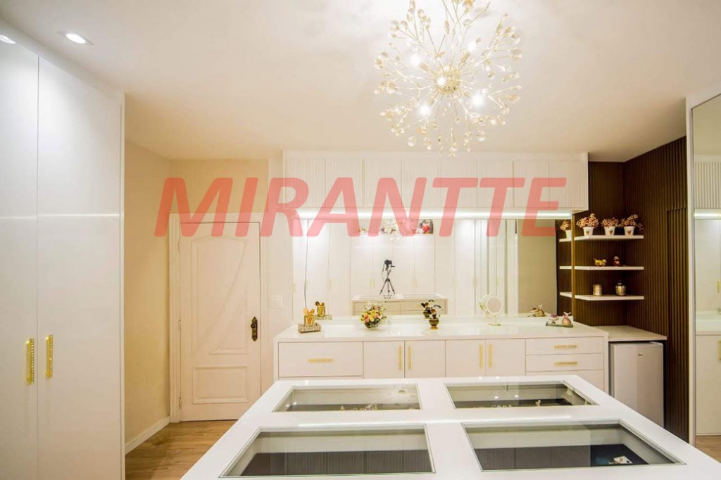 Casa terrea de 366m² com 4 quartos em Vila Assunção