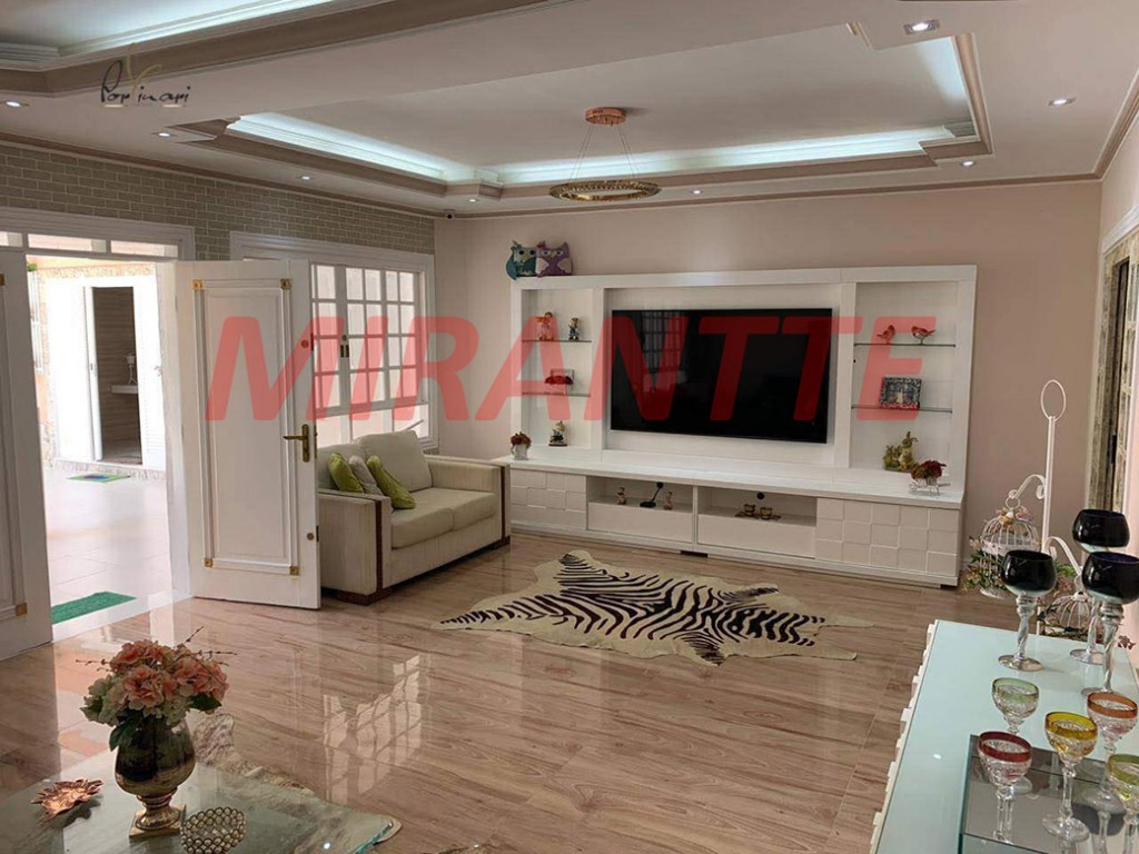 Casa terrea de 366m² com 4 quartos em Vila Assunção