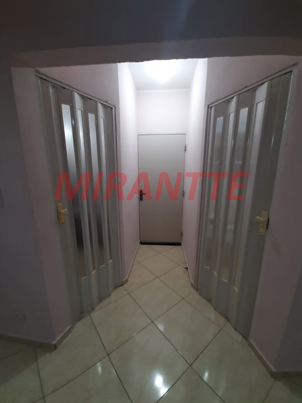 Sobrado de 300m² com 3 quartos em Jardim Flor de Maio