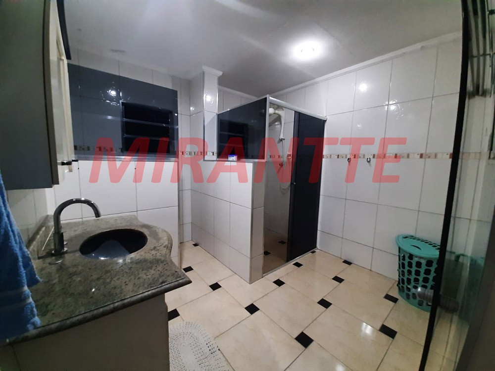 Sobrado de 300m² com 3 quartos em Jardim Flor de Maio