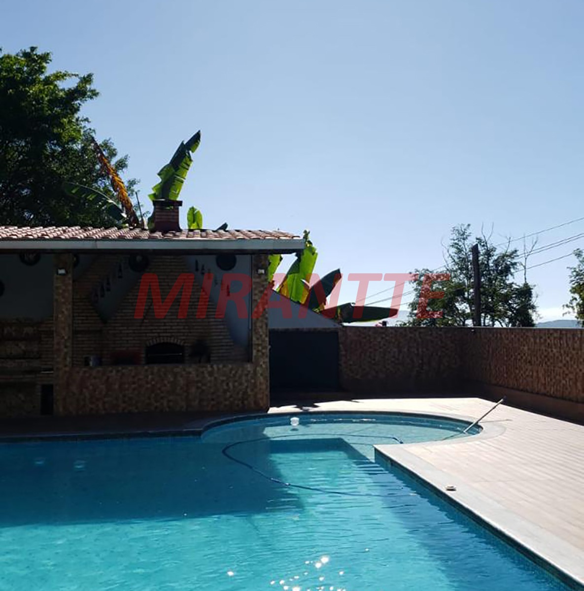 Sobrado de 600m² com 5 quartos em SANTA IN