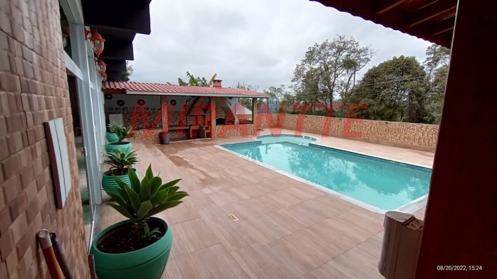 Sobrado de 600m² com 5 quartos em SANTA IN