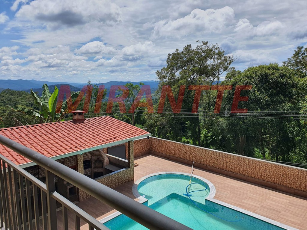 Sobrado de 600m² com 5 quartos em SANTA IN