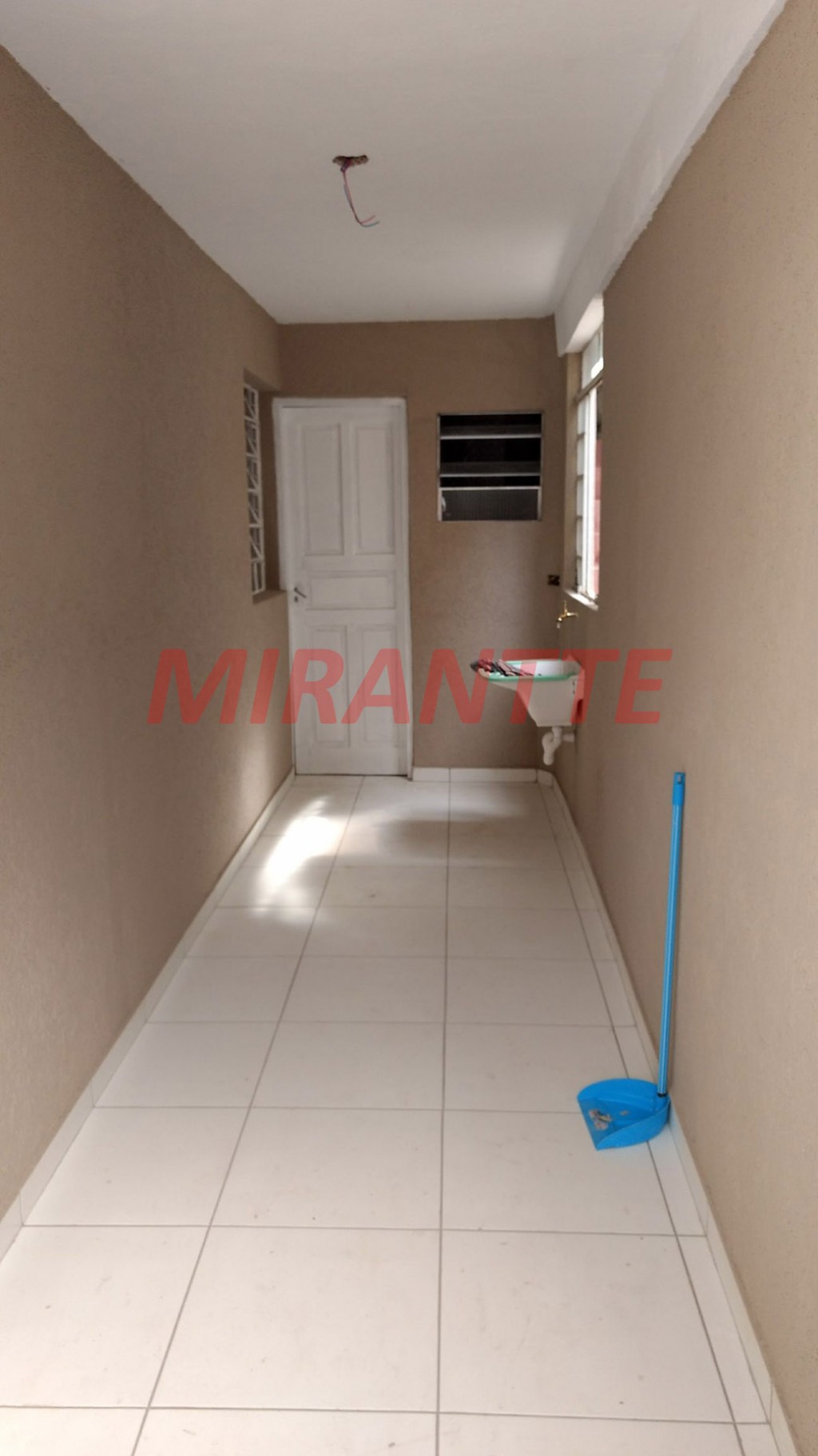 Sobrado de 350m² com 10 quartos em Parque Peruche