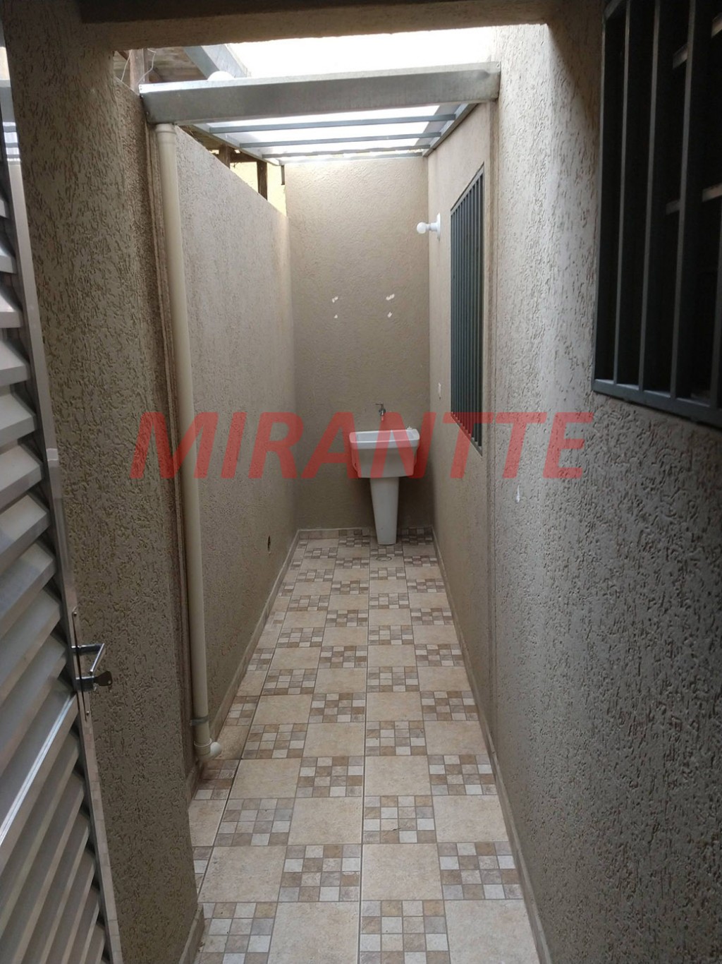 Comercial com 4 quartos em Imirim