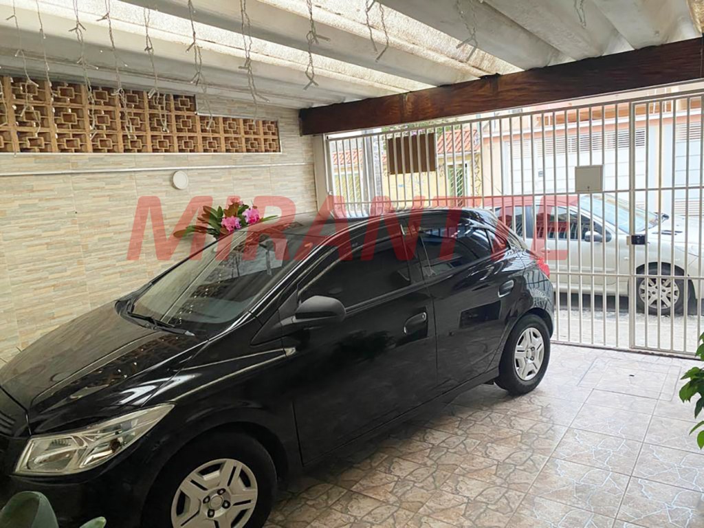 Casa terrea de 197m² com 3 quartos em Jardim Santa Mena