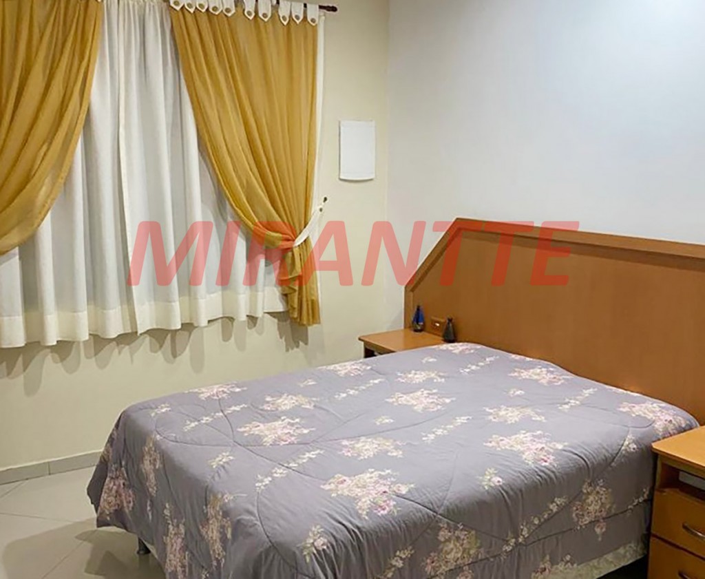 Casa terrea de 197m² com 3 quartos em Jardim Santa Mena