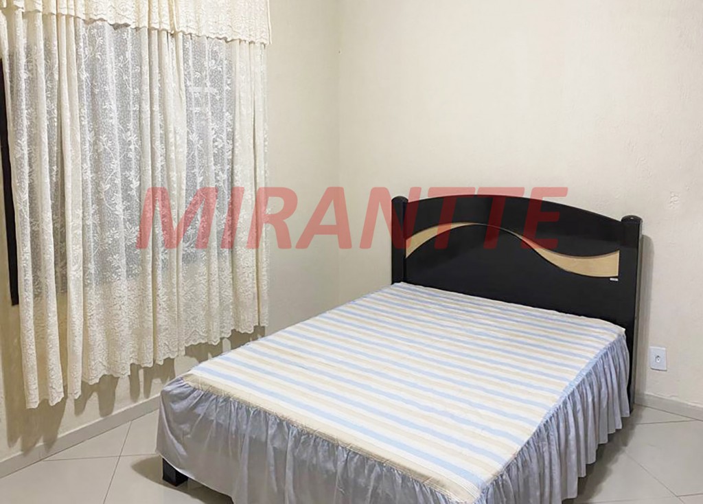 Casa terrea de 197m² com 3 quartos em Jardim Santa Mena