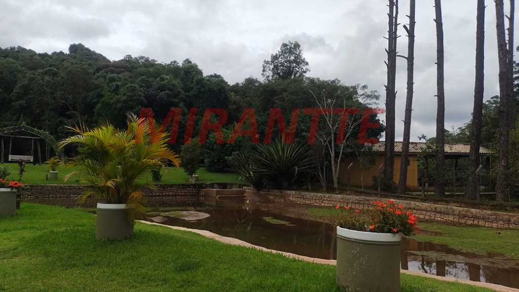 Terreno de 800m² em Santa Ines
