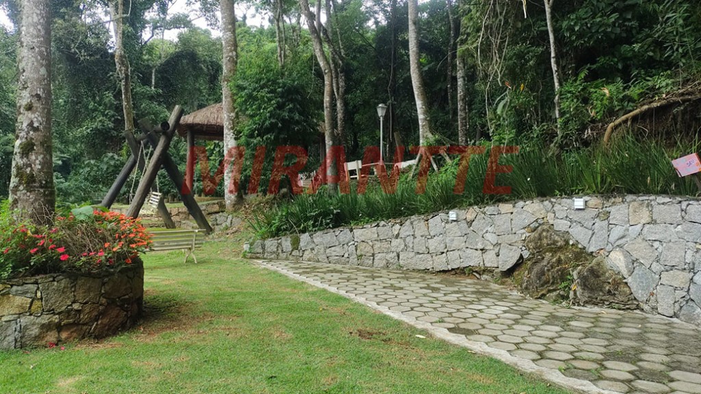 Terreno de 800m² em Santa Ines
