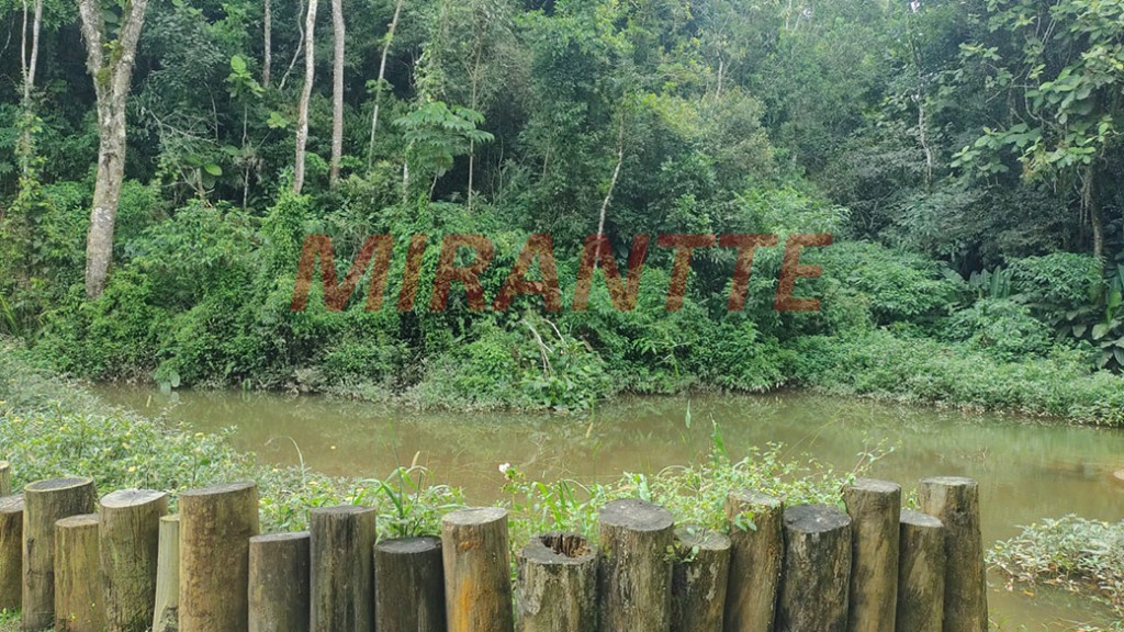 Terreno de 800m² em Santa Ines