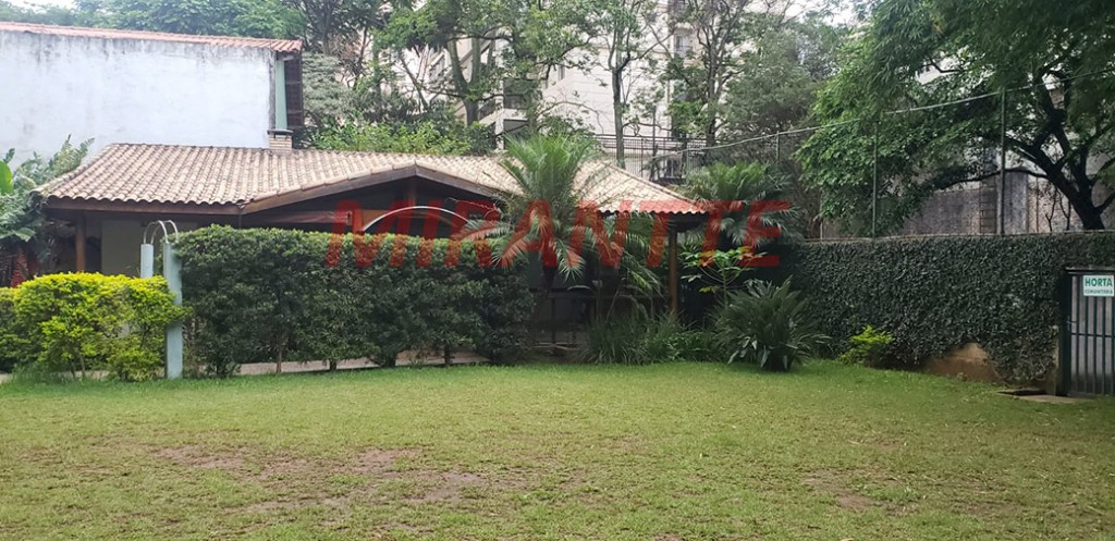 Apartamento de 60m² com 2 quartos em Santa Teresinha