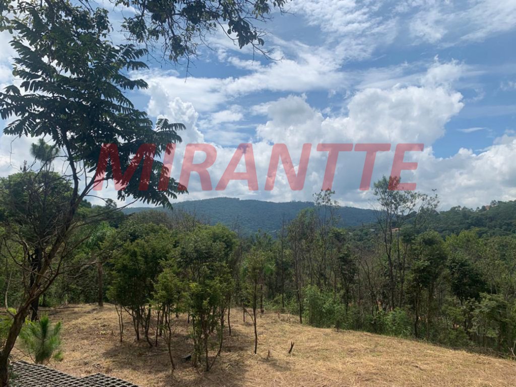 Terreno de 4376m² em Serra da Cantareira