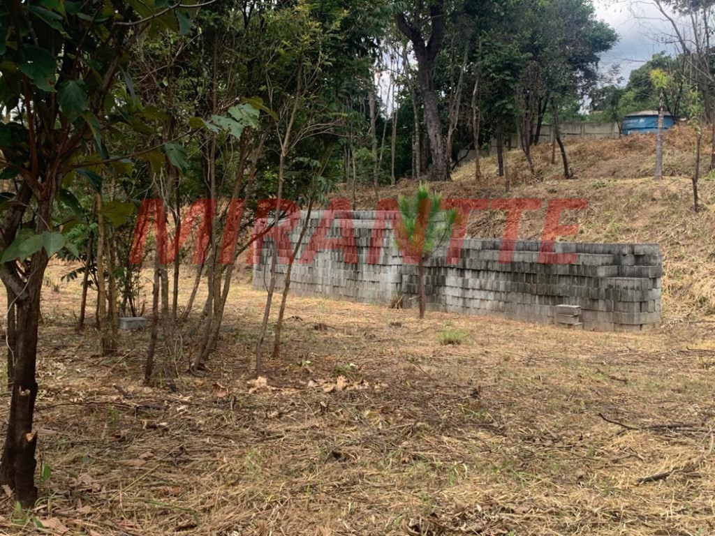 Terreno de 4376m² em Serra da Cantareira