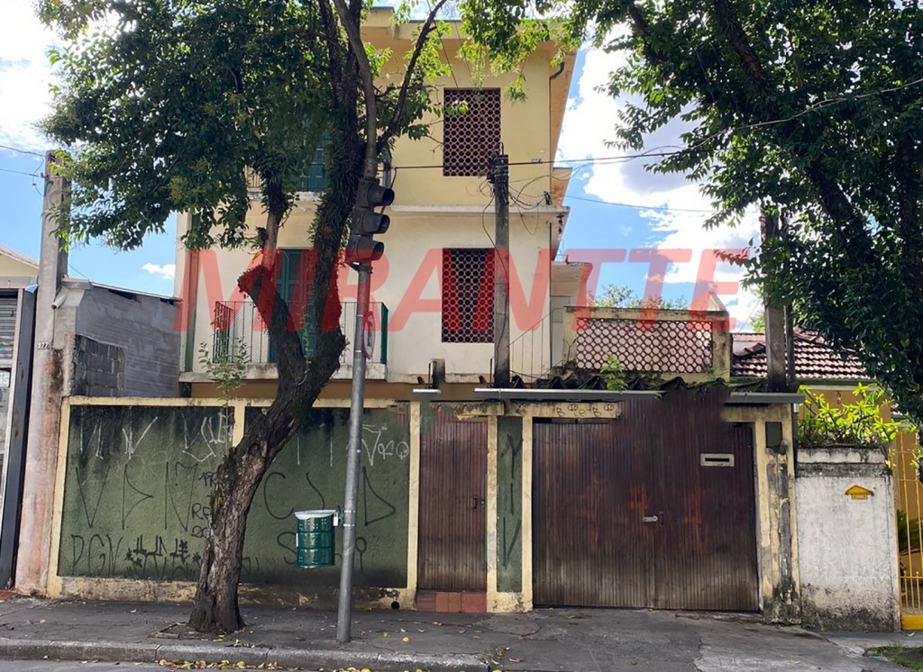 Sobrado de 579m² com 8 quartos em Santana