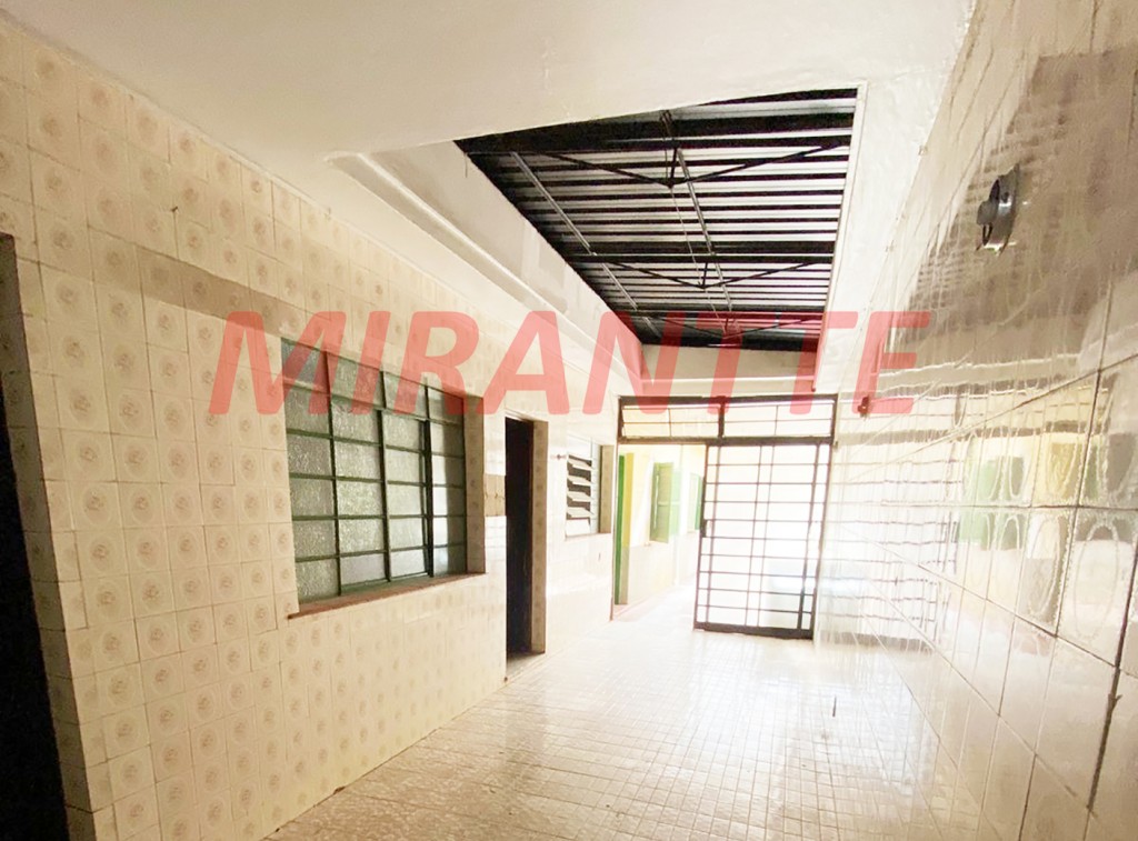 Sobrado de 579m² com 8 quartos em Santana