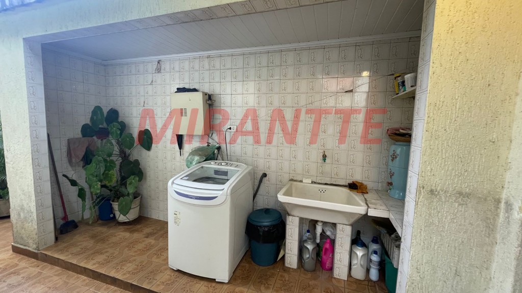 Casa terrea de 200m² com 4 quartos em Vila Ester