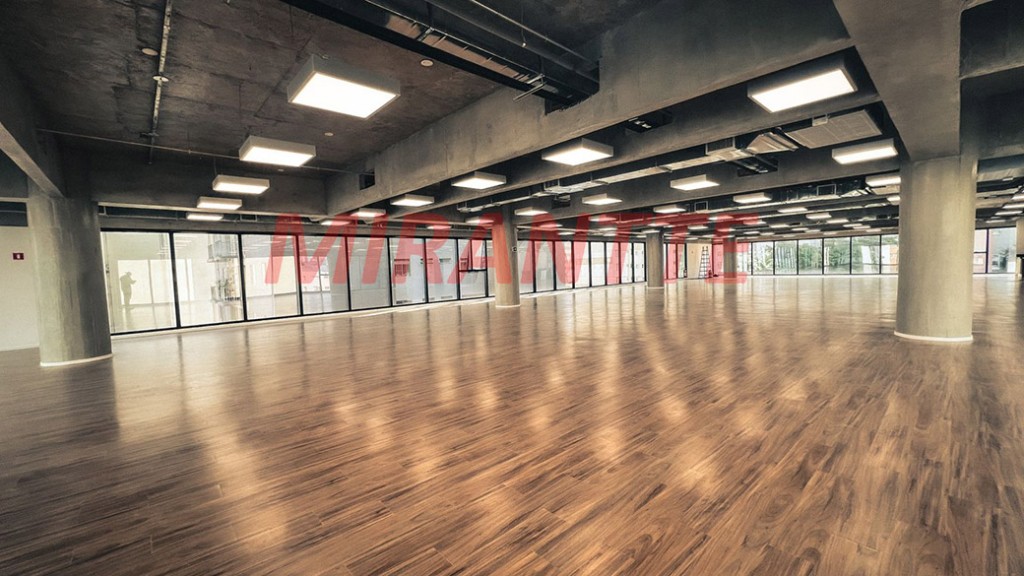 Comercial de 3220m² em Pinheiros