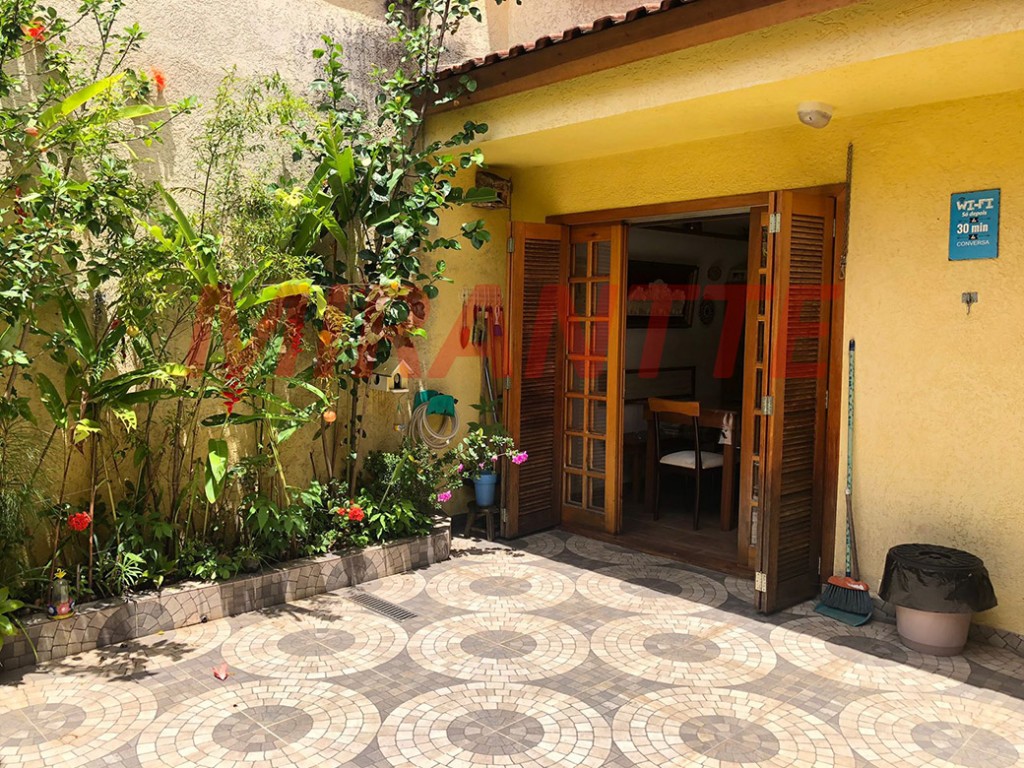 Sobrado de 135m² com 2 quartos em Santana