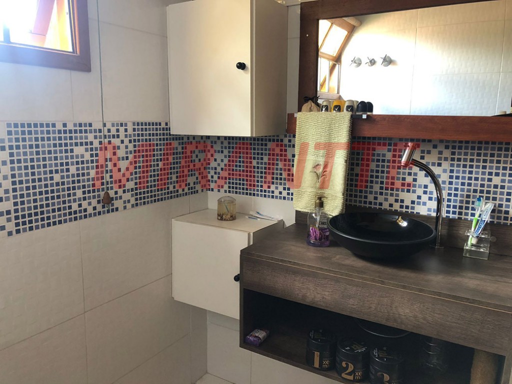 Sobrado de 135m² com 2 quartos em Santana